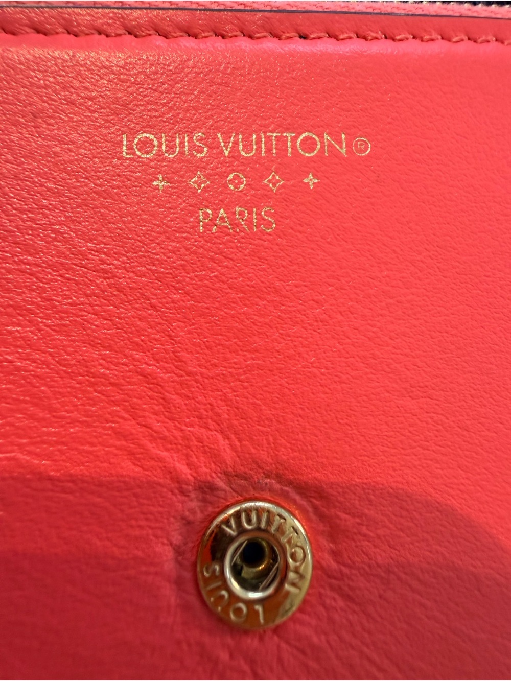 Louis Vuitton Coral Leather Wallet with Gold LV Medallion✨ - Picture 7 of 9
